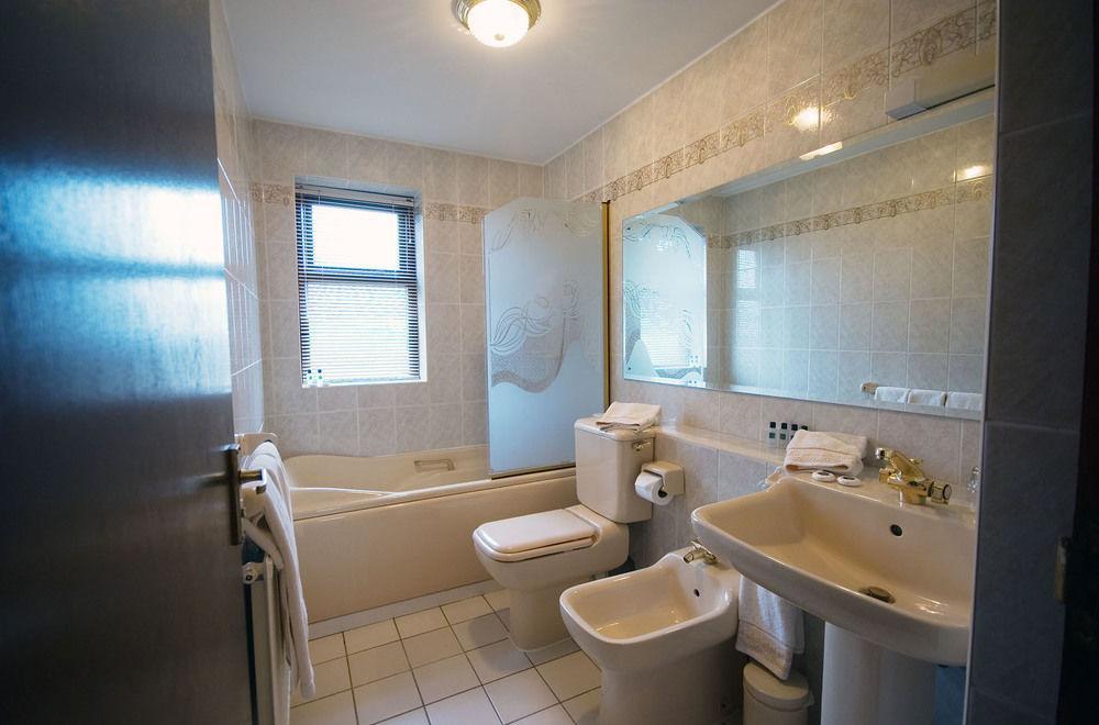 برمنغهام Grimstock Country House Hotel المظهر الخارجي الصورة