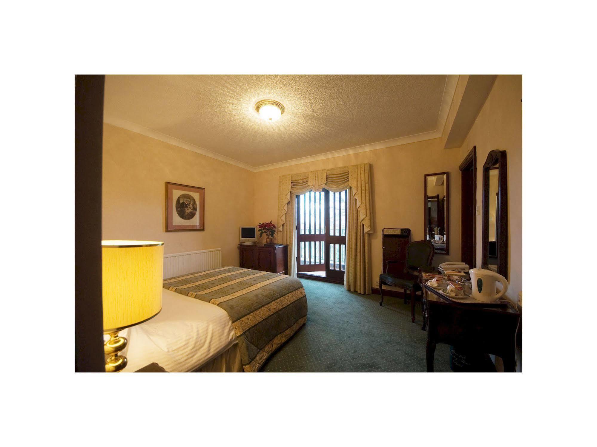 برمنغهام Grimstock Country House Hotel المظهر الخارجي الصورة